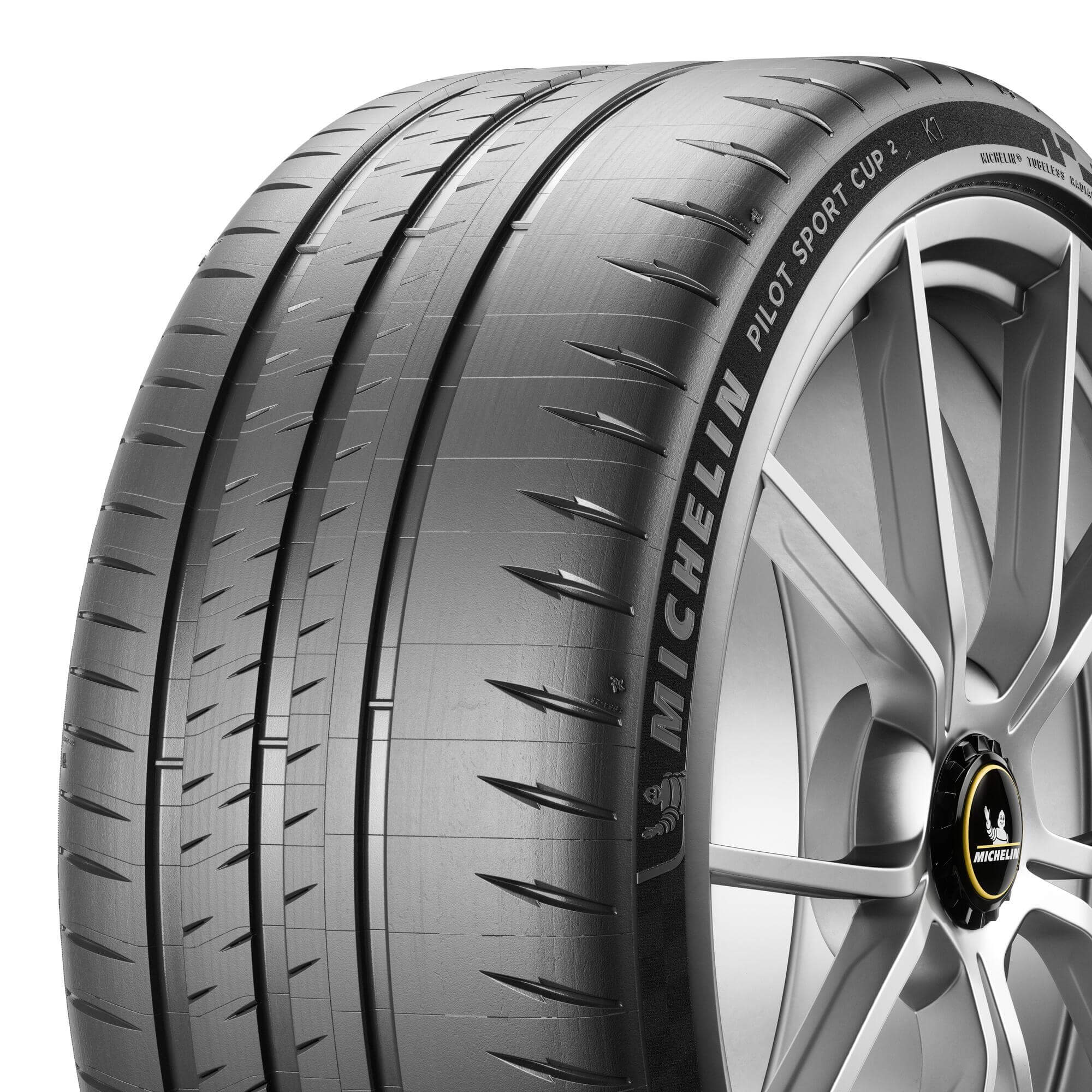 Pilot Sport Cup 2